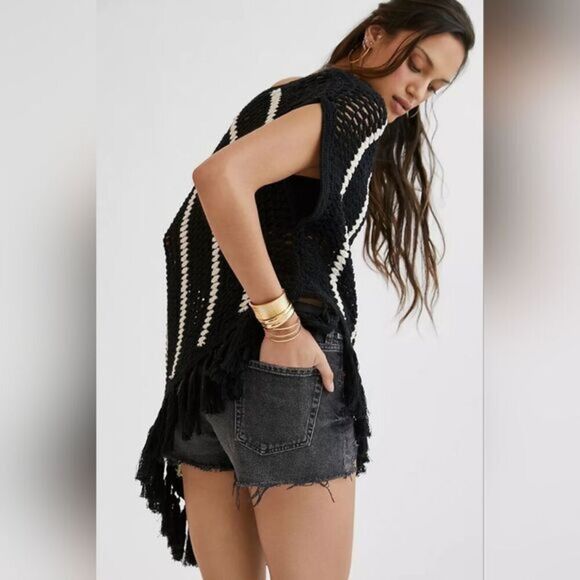 Anthropologie One-Shoulder cotton Crochet Poncho  black and white - Picture 1 of 7